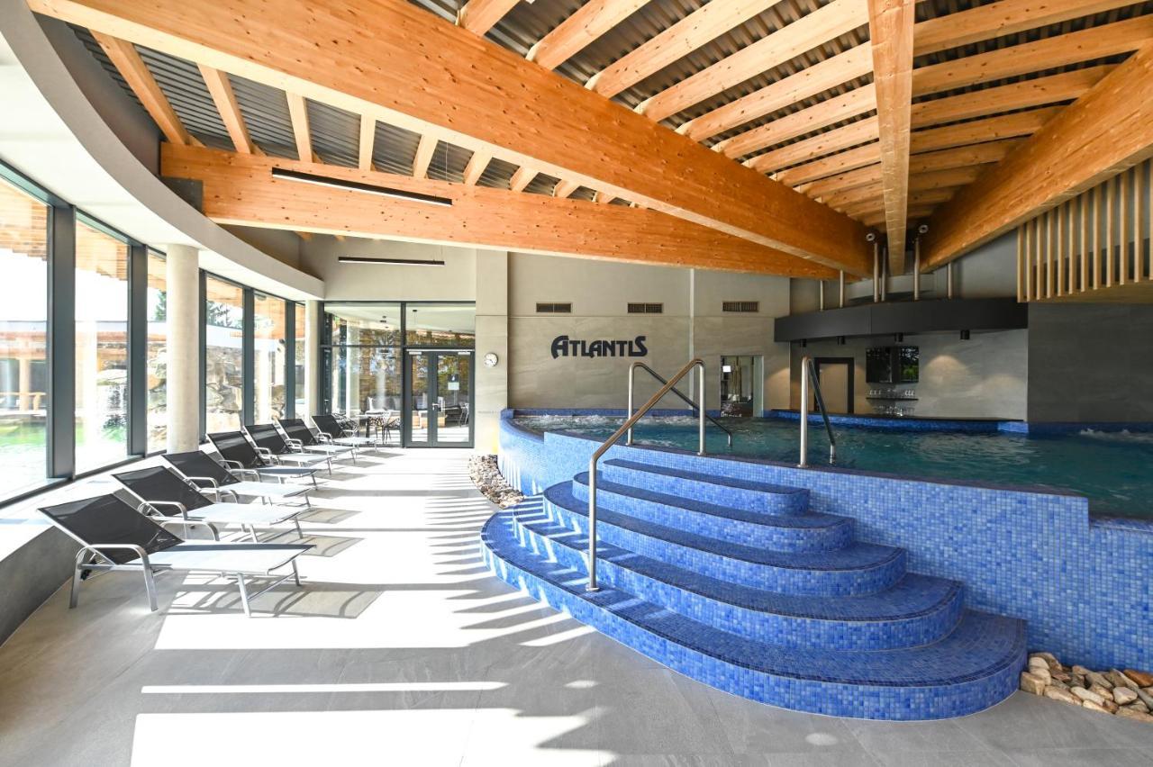 Hotel Atlantis Rozdrojovice Exterior photo
